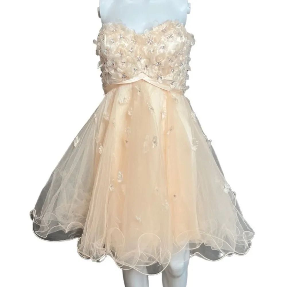 Bee Darlin Tulle sweetheart Neckline Strapless Prom Dress Pink Size 11/12